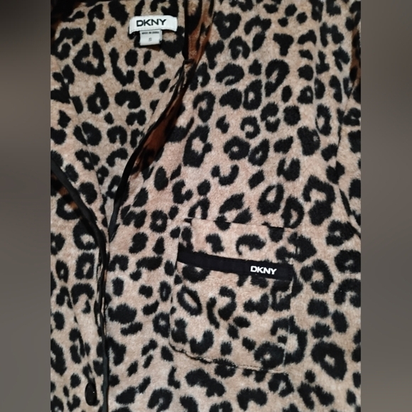 DKNY Size Small Leopard Print Very Soft Sweater and Premier Armor Dress Size 2 - Picture 6 of 16